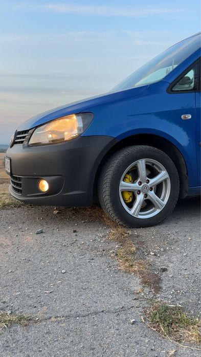Vând VW Caddy 1.6 TDI 105 CP