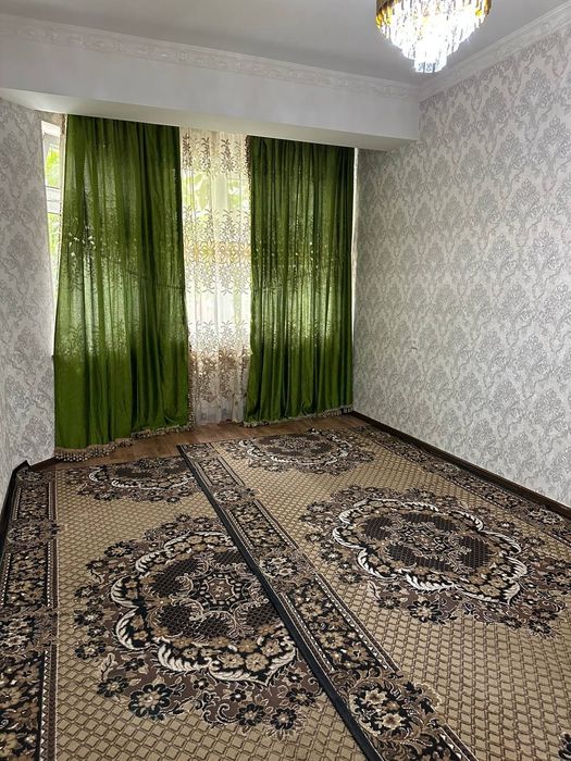 Sergli 6a uy sotiladi 2 xonali 1 etaj 7etajli dom