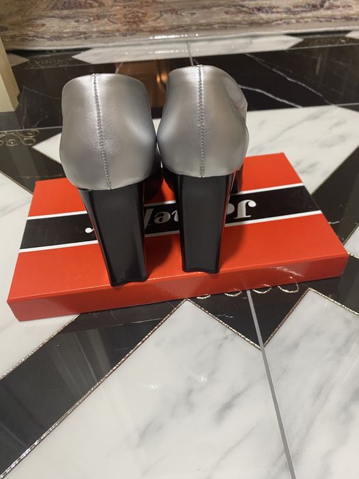 Аеллар туфлиси сотилади(янги)