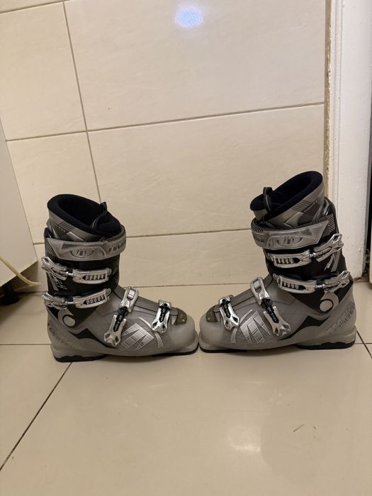 Clapari schi Tecnica