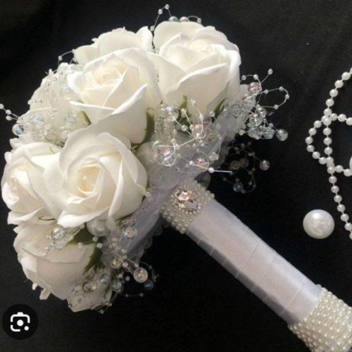 Xushboy sovunli suniy gullar