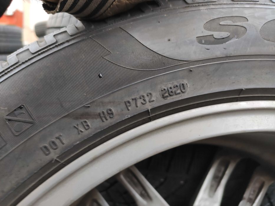 4бр Зимни гуми 235 55 18 - Pirelli