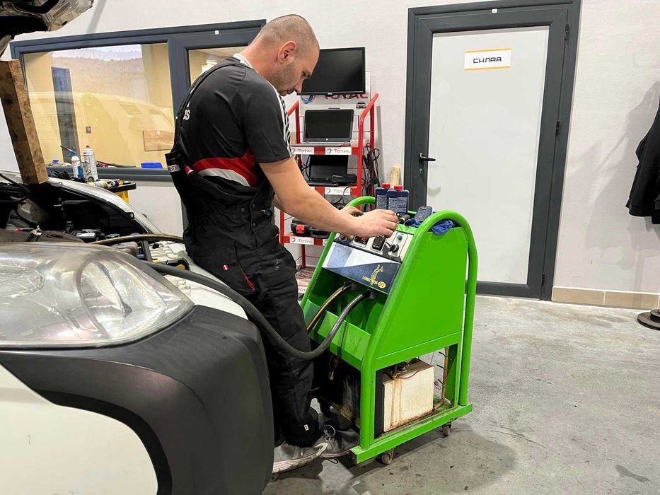 Машинно почистване на автомобилни радиатори