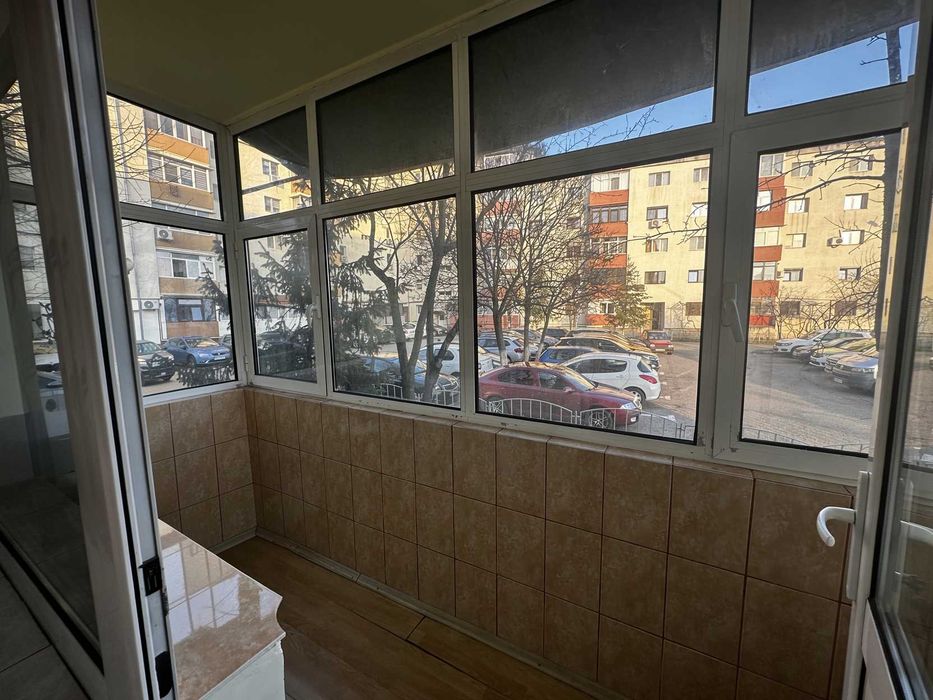 Apartament 3 Camere, Decomandat, Etaj 1, Lucian Blaga, intersecție cu Dem Rădulescu