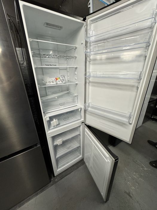 Combină frigorifică Hisense RB440N4AFA