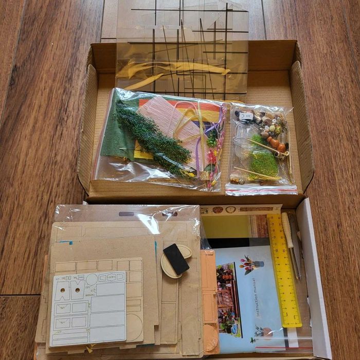 HooySprs Направи си сам комплект мини къща за кукли с мебели оранжерия