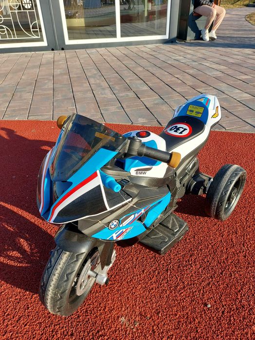 Vând motocicleta electrica pentru copii, BMW