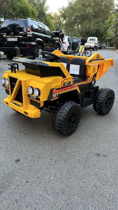 Детская машина самосвал грузовик