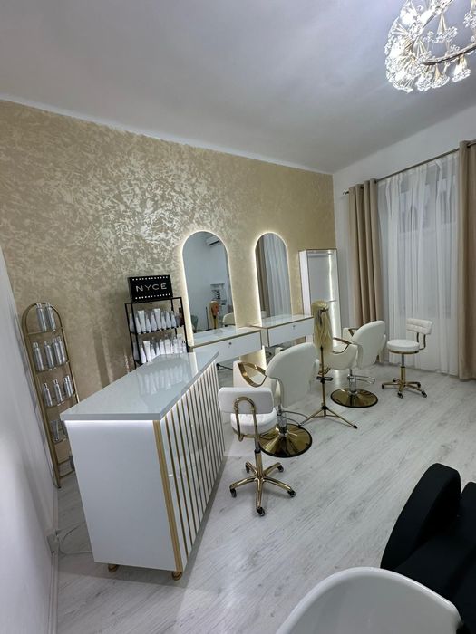 Se vinde ,salon de coafură !