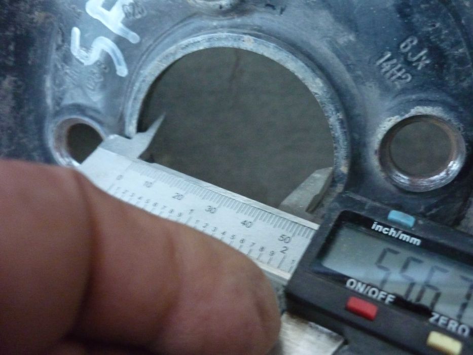 Volkswagen Golf 3 sau Volkswagen Vento ROTI COMPLETE IARNA