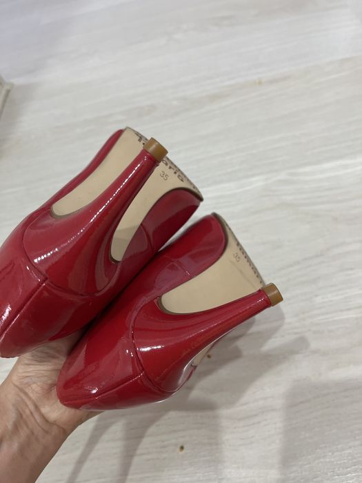Красные лодочки 34 размера