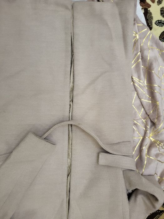 Пальто бежевое женское