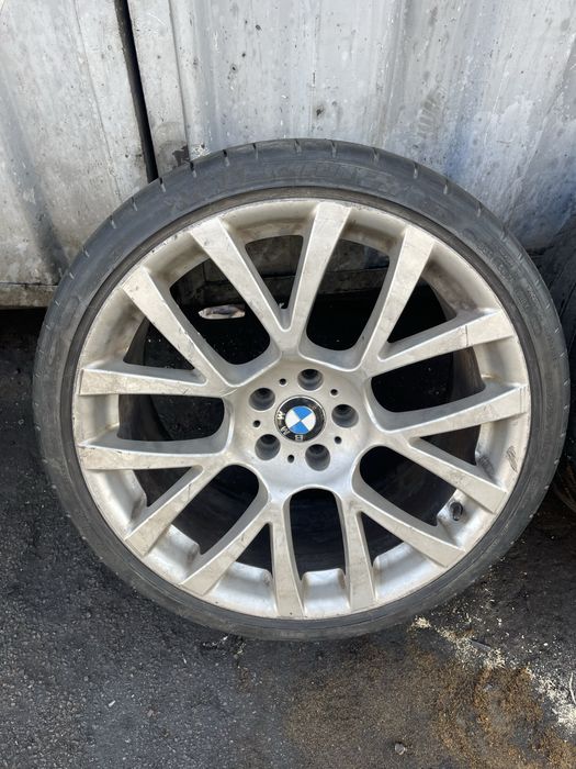 Диски на BMW Разнаширокы