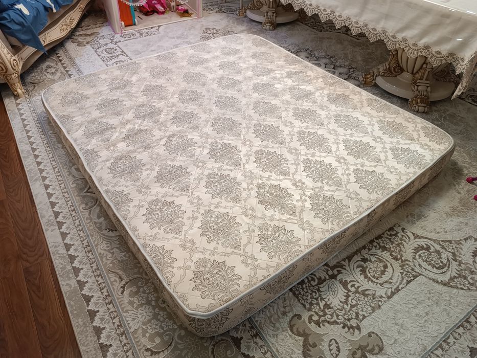 Матрас ортопедический 200х180.