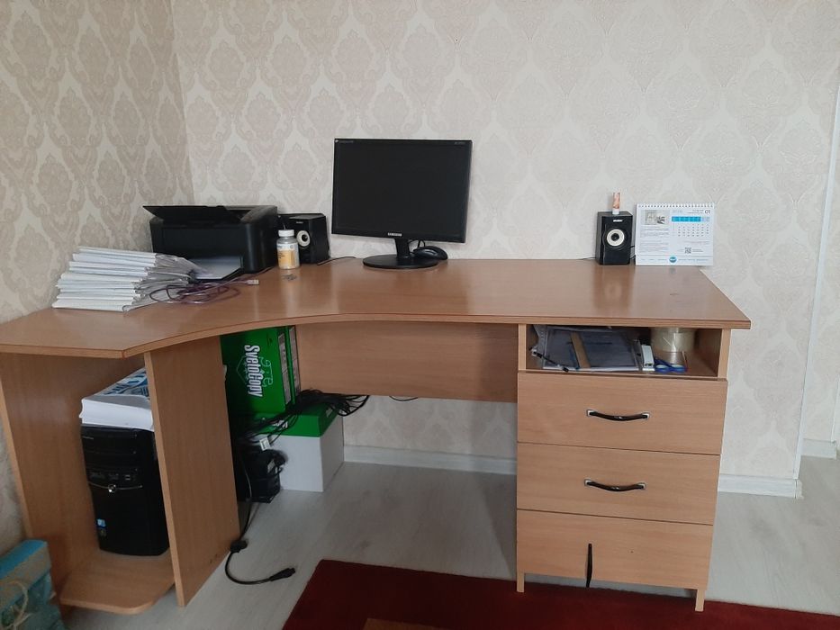 Компьтерный стол