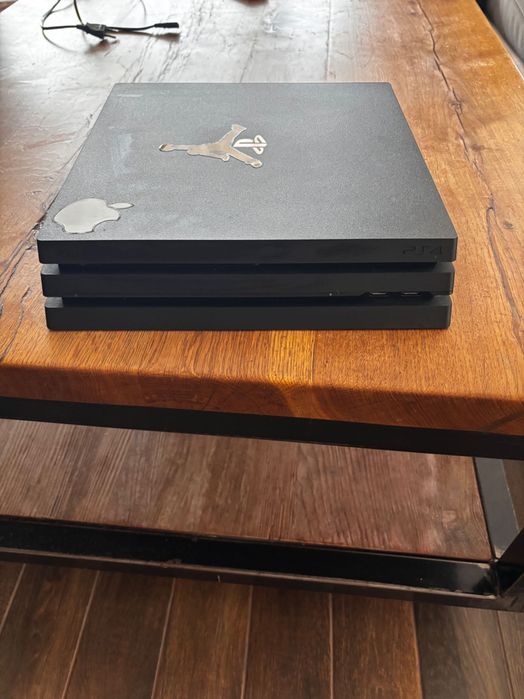 Ps4 pro за части