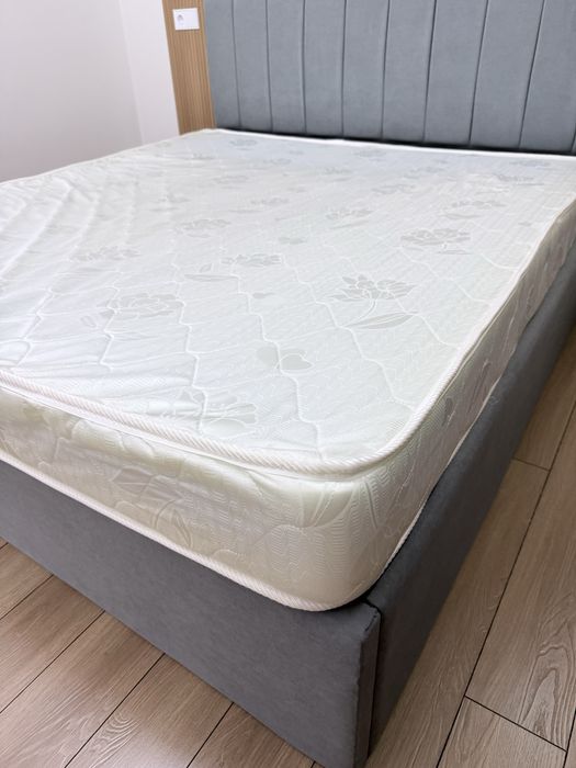 Матрас (б/у 2 мес) 180см x 200см