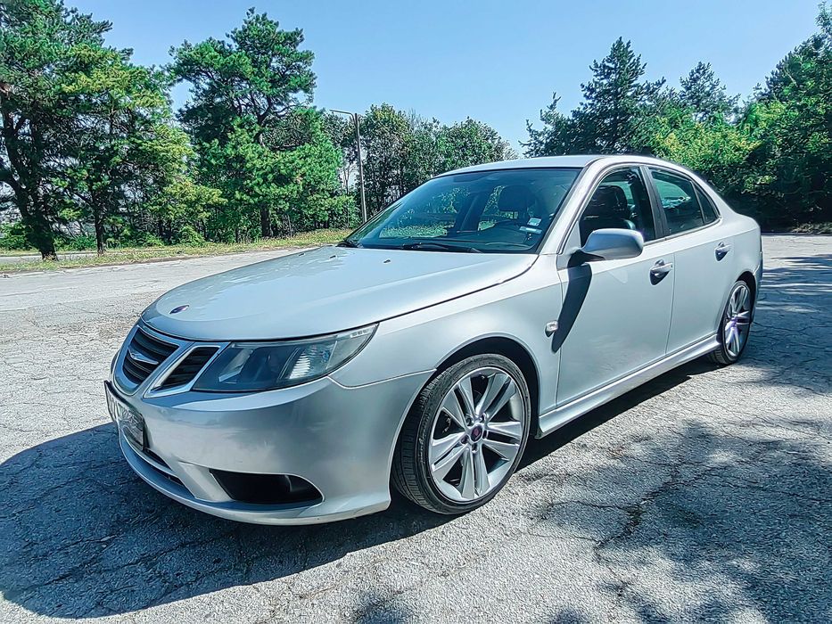 Автомобил Saab 9-3 Vector