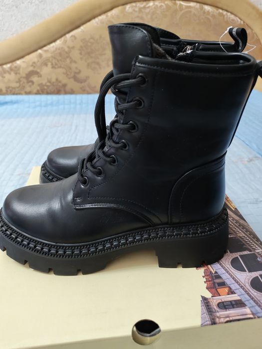 Зимние ботинки на девочку