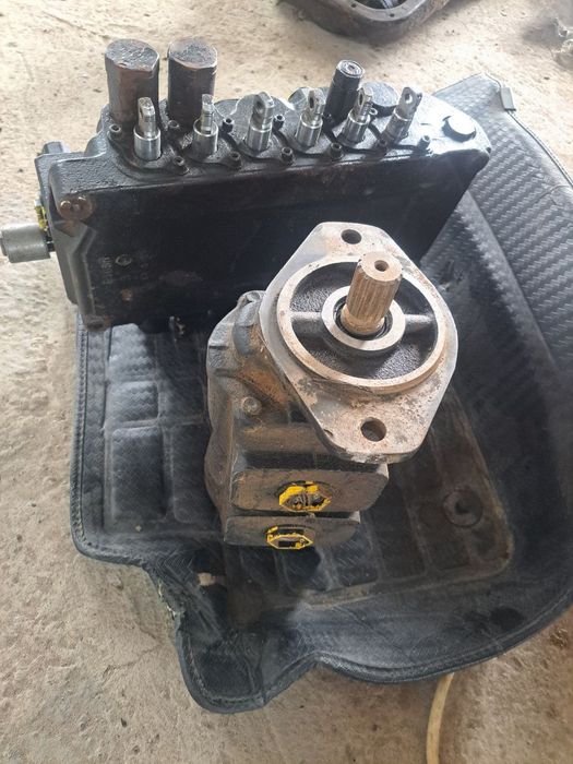 Распределитель гидронасос JCB 3cx