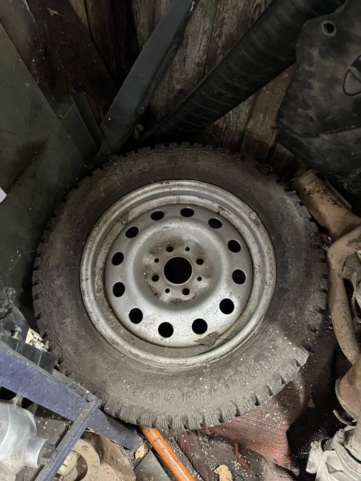 Продам зимнию резину r14
