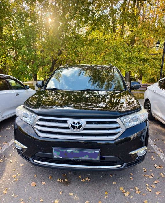 Продам Toyota Highlander 2011