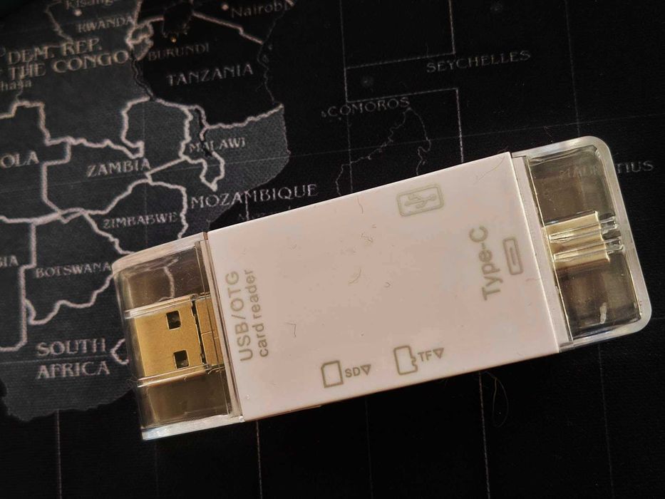 Кабели и приставки за flash/hdd/ssd