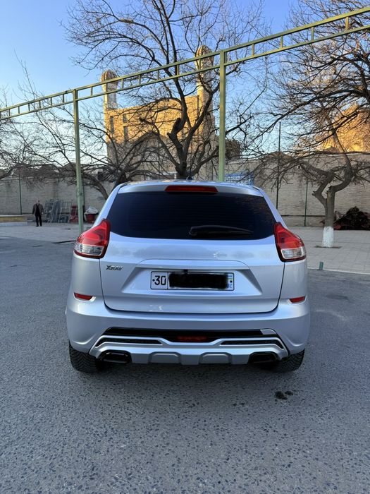 Lada Xray 2018 yil