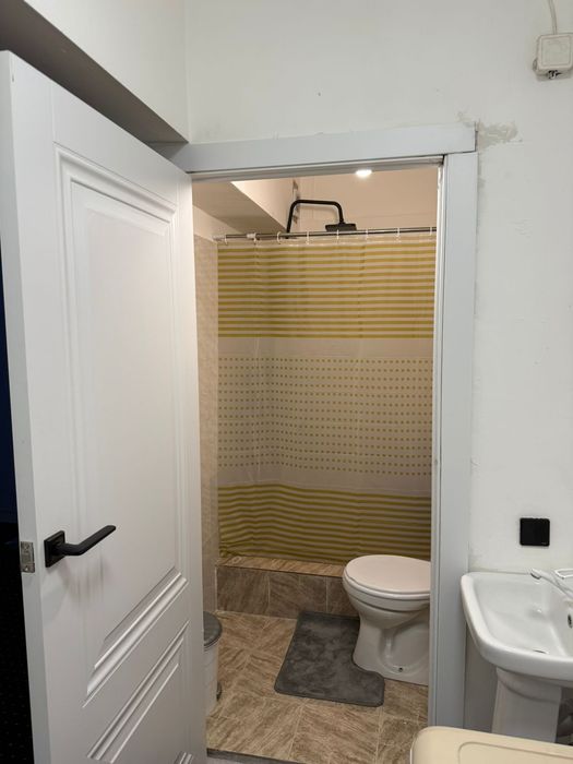 Квартира. Цокольный этаж.