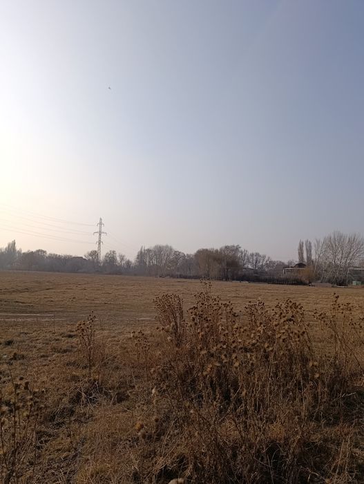 Продам участок с озером