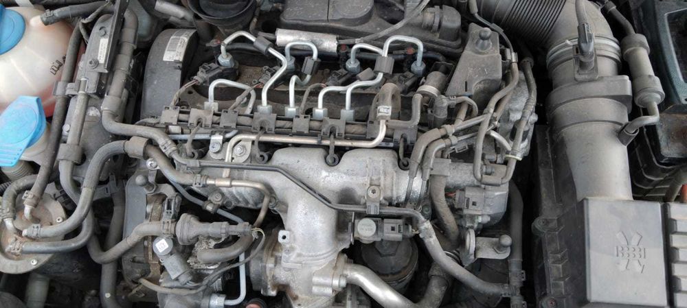 Dezmembrez Audi A3 8P 2.0 TDi an 2009 cod motor CBAB