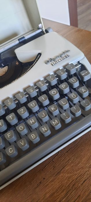 Masina de scris Olympia SPLENDID 33 made in Western Germany