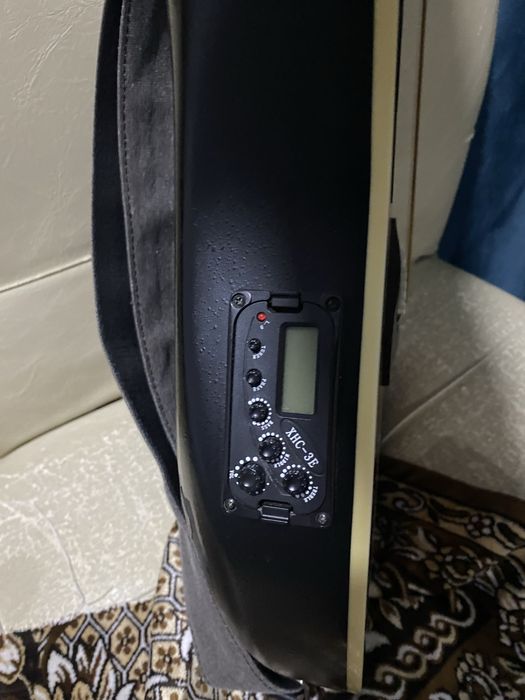 Электро акустическая гитара