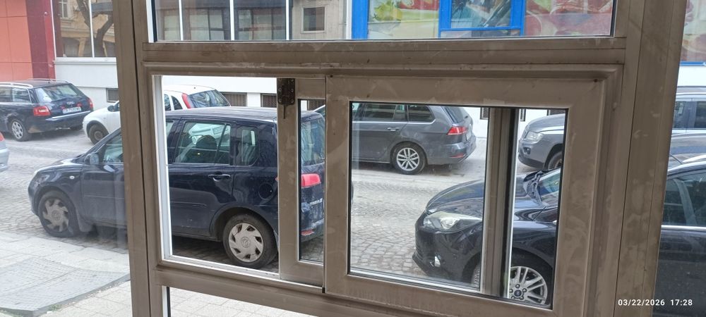 Алуминиева дограма / витрини, прозорци  и врати