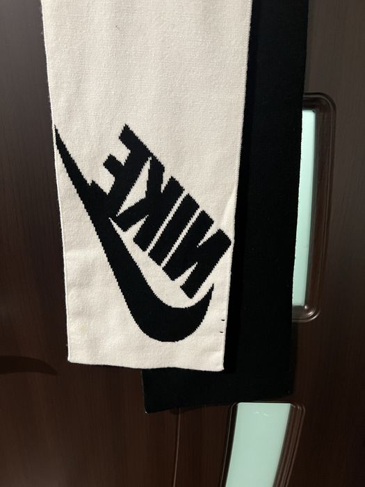 Fular Nike black and white