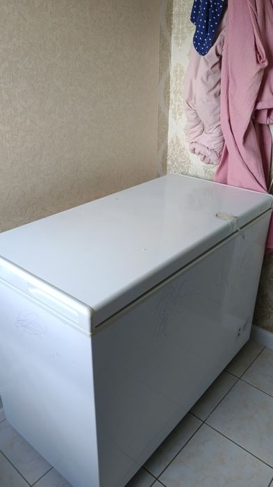 Продам морозильную камеру