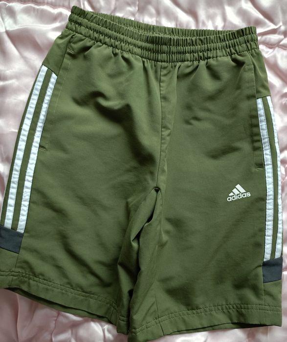 Къс панталон Adidas