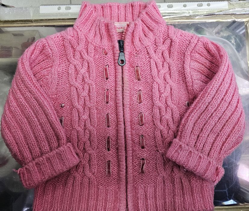 Продам вязаную кофту на девочек
