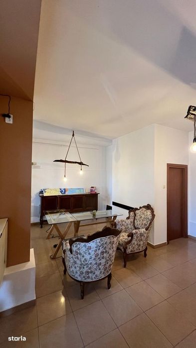 De inchiriat spatiu comercial ultracentral - langa Unicarm, Casa Alba