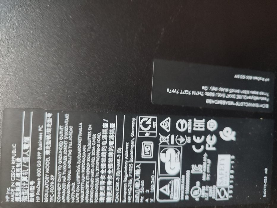 Vând două variante unități de calculator HP fără hardisc