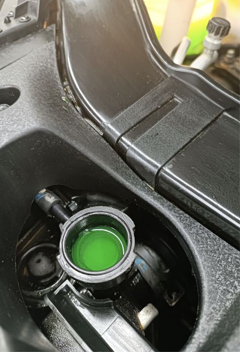 Радиатор жөндеу жуу ауыстыру