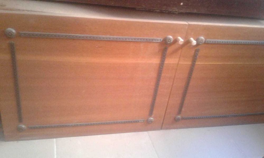 Шкаф от стенки, высота - 1,95 м.