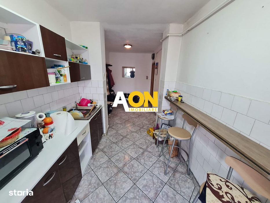 Apartament 4 Camere, 77 mp, Decomandat, Zona Cetate — fotografia 1