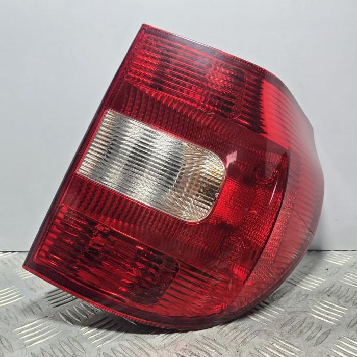Stop aripa dreapta Skoda Yeti