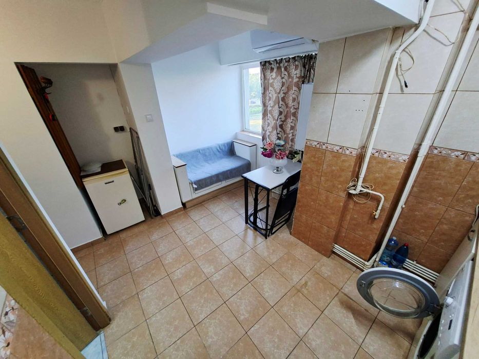 Inchiriez apartament cu 1 camera
