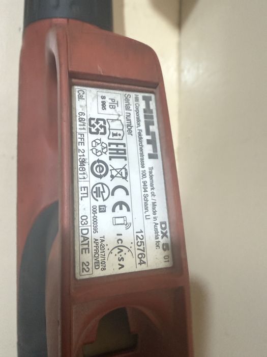 Монтажный пороховой пистолет Hilti DX 5