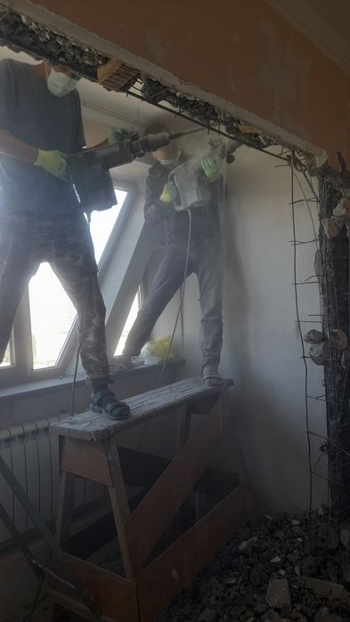 Демонтаж бетона кирпич