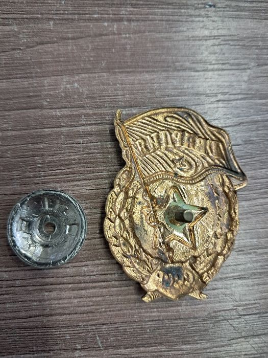 Значок гвардия СССР оригинал