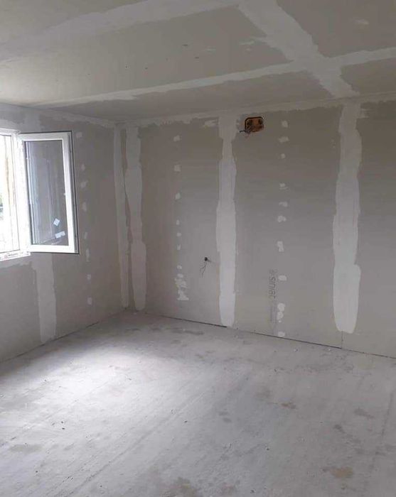 Case din Lemn, Casa Modulara, Garaje Auto si Containere stil birou din structura metalica si panou sandwich termoizolant