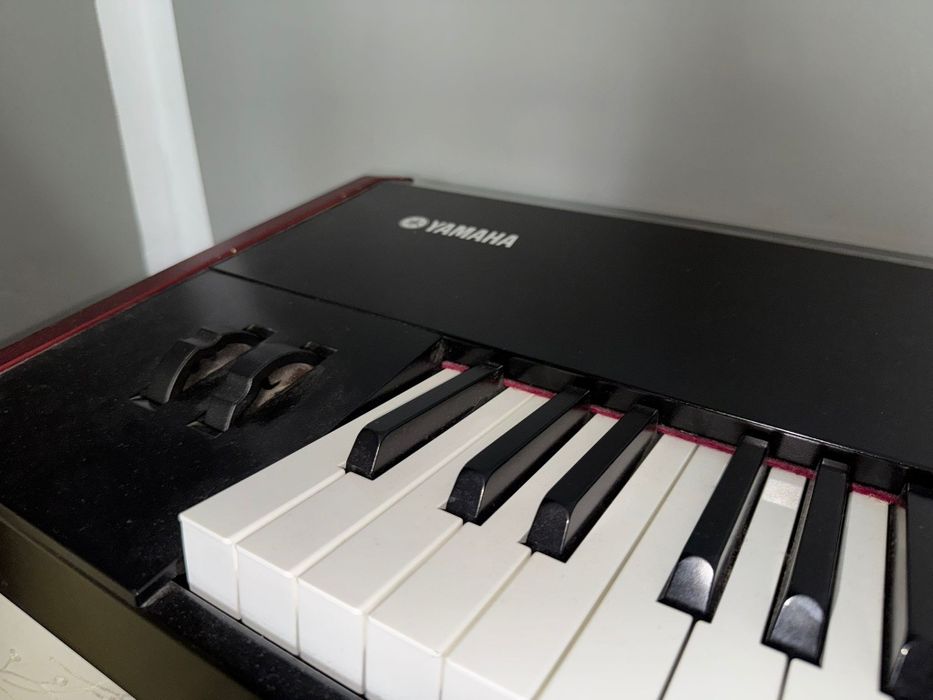 Vând Yamaha S90 ES – Workstation profesional
